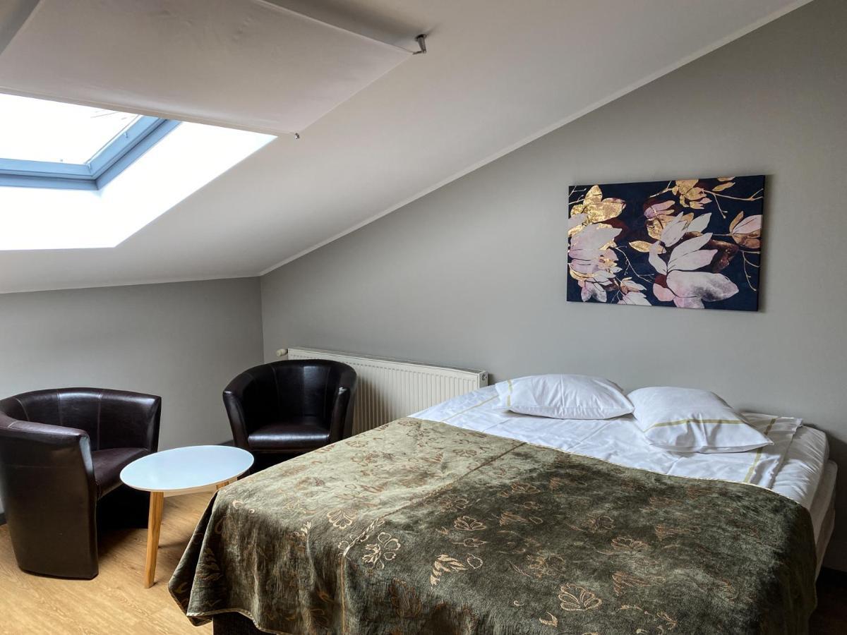 Kuressaare Tallinn Street Apartments Экстерьер фото