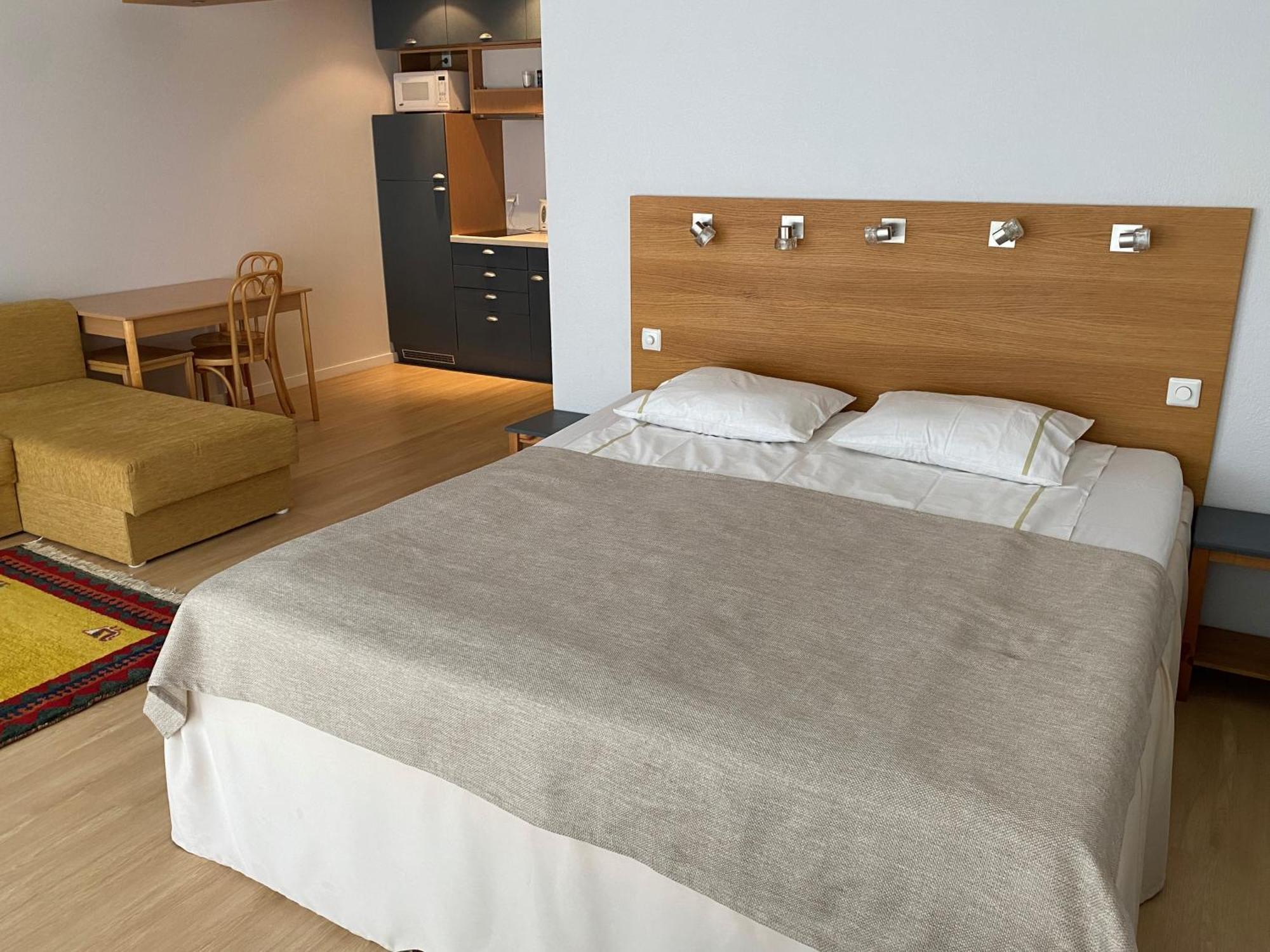 Kuressaare Tallinn Street Apartments Экстерьер фото