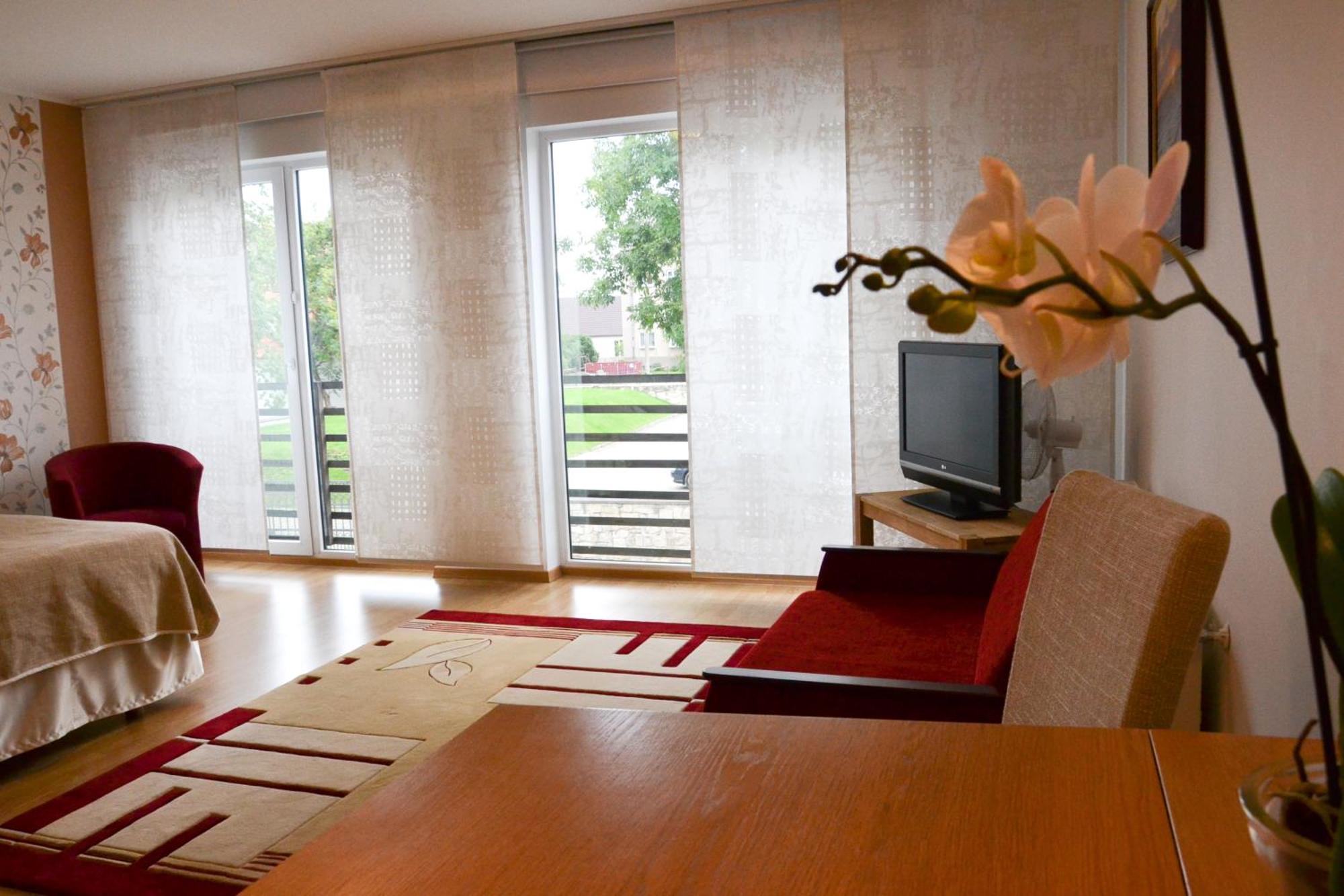 Kuressaare Tallinn Street Apartments Экстерьер фото